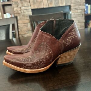 Ariat Chestnut Leather Ankle Booties